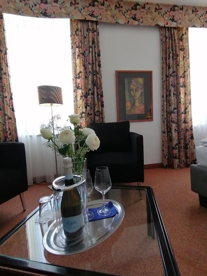 Hotel Wendelstein Rosenheim Bagian luar foto