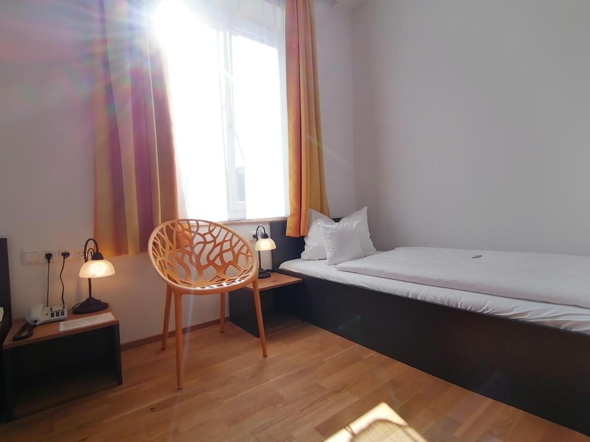 Hotel Wendelstein Rosenheim Bagian luar foto