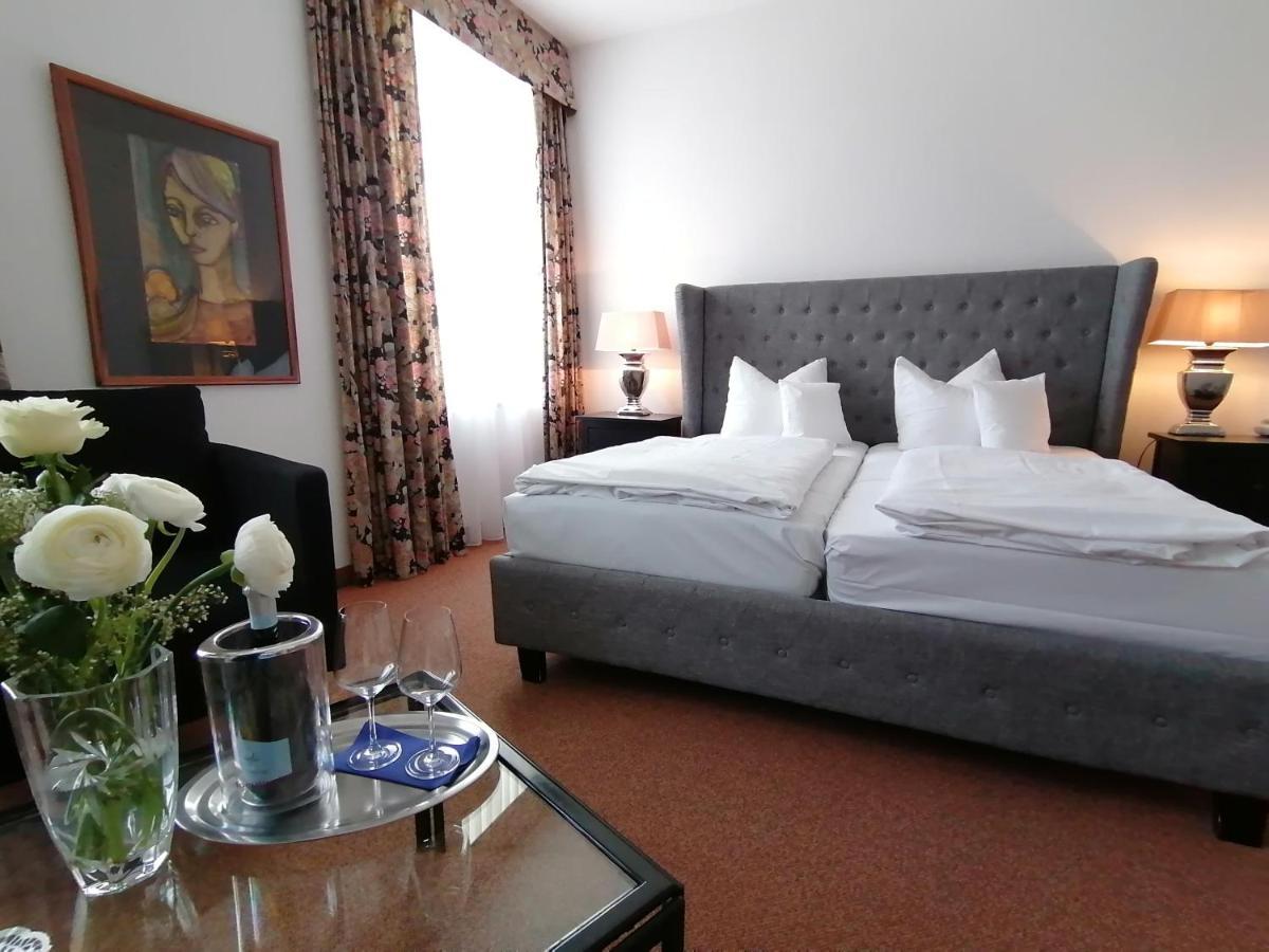 Hotel Wendelstein Rosenheim Bagian luar foto