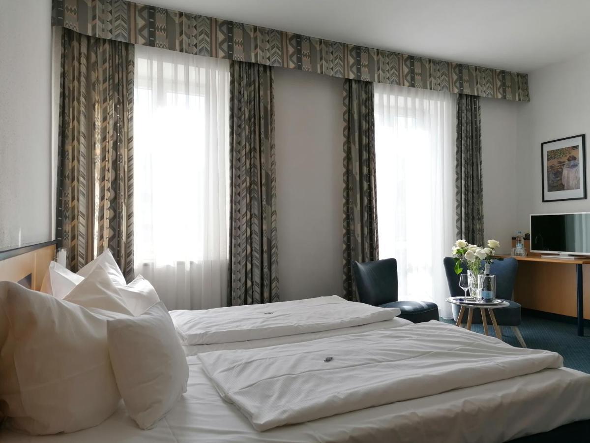 Hotel Wendelstein Rosenheim Bagian luar foto