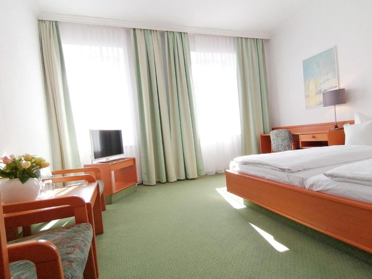 Hotel Wendelstein Rosenheim Bagian luar foto