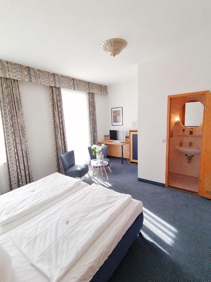 Hotel Wendelstein Rosenheim Bagian luar foto