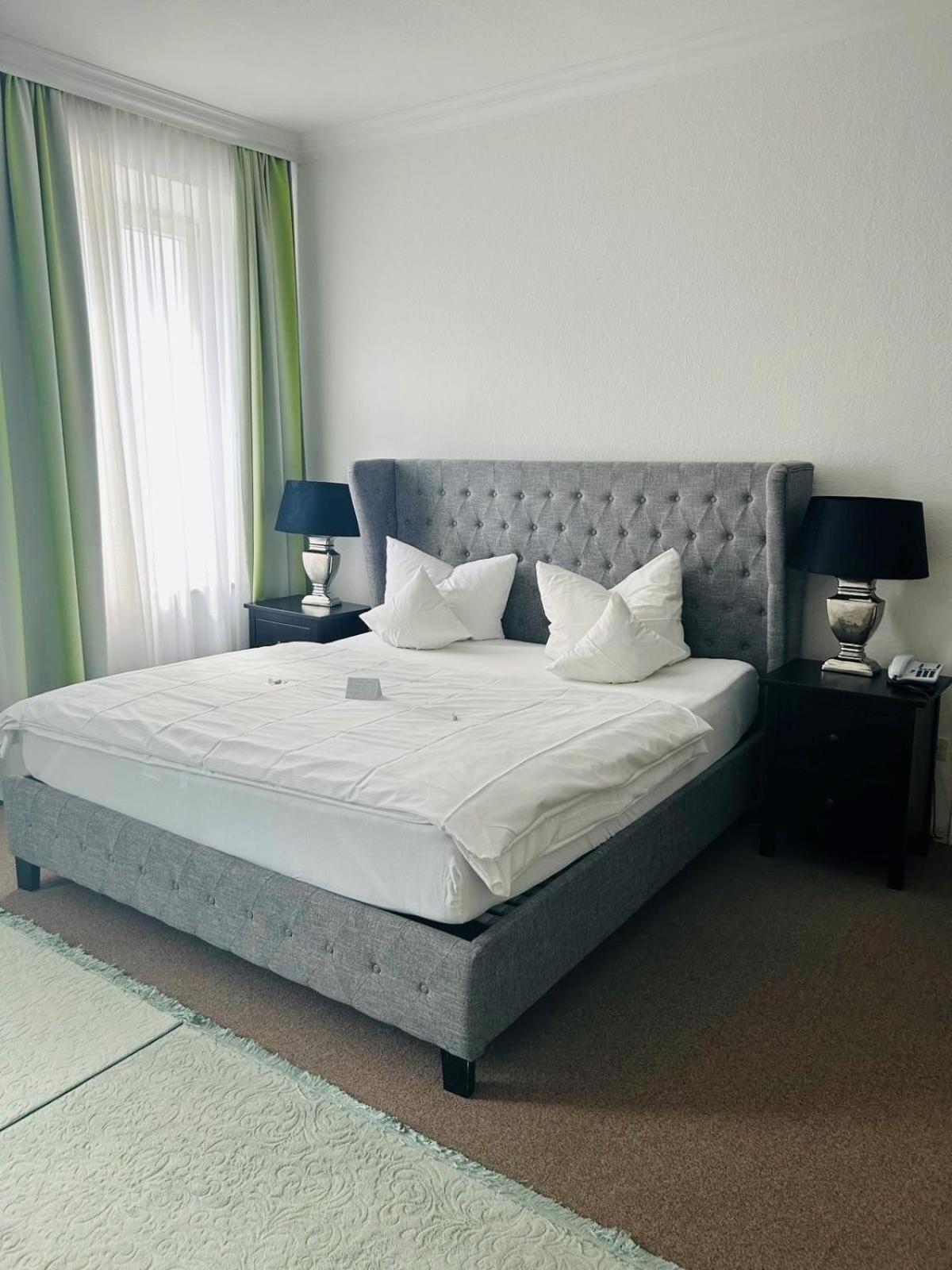 Hotel Wendelstein Rosenheim Bagian luar foto