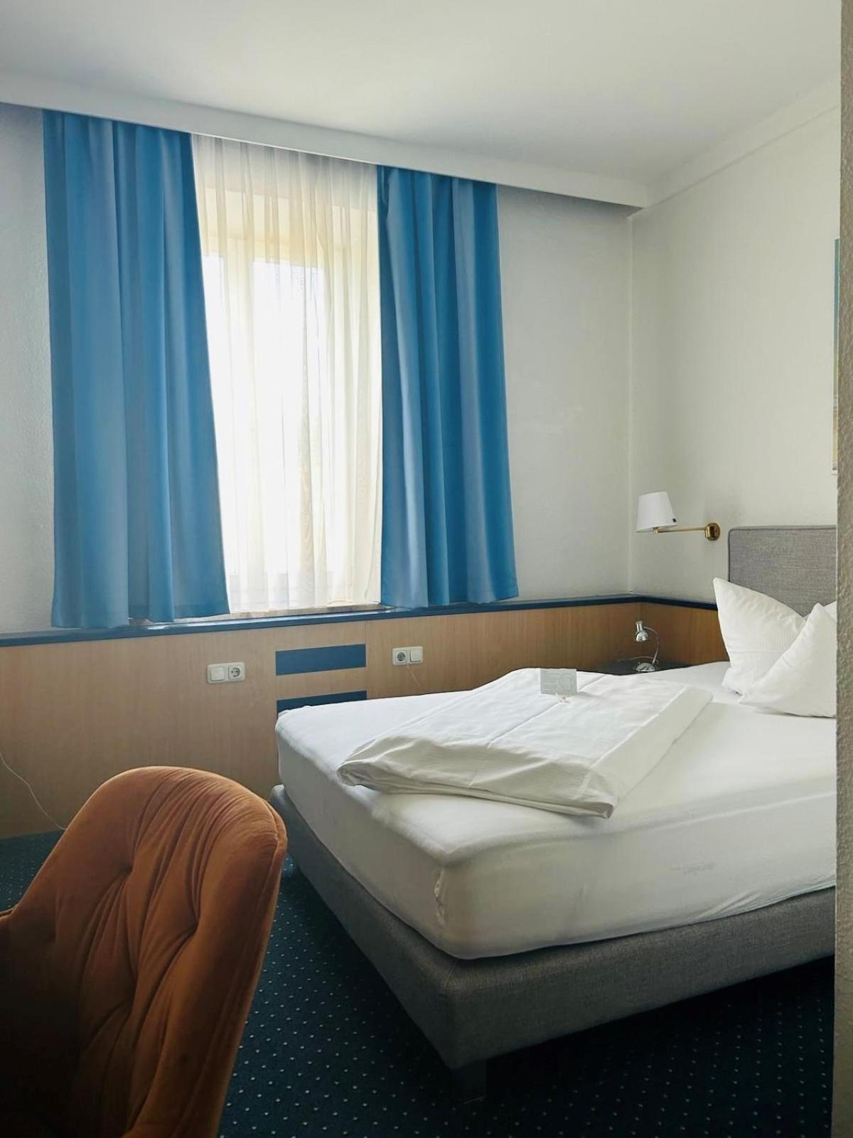 Hotel Wendelstein Rosenheim Bagian luar foto