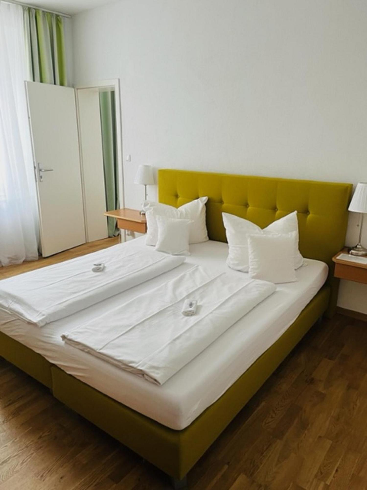 Hotel Wendelstein Rosenheim Bagian luar foto